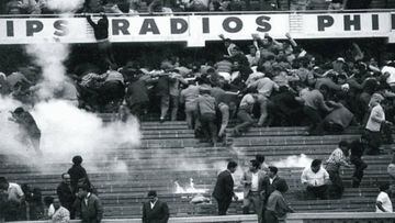 Imagen de los disturbios producidos en el Estadio Nacional de Lima durante el Perú-Argentina de 1964.