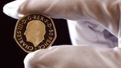 The official coin effigy of Britain’s King Charles III is seen on a 50 pence coin, unveiled by The Royal Mint, in London, Britain, September 29, 2022.  REUTERS/Peter Nicholls