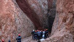 Moroccan emergency services teams work on the rescue of five-year-old boy Rayan from a well shaft he fell into on February 1, in the remote village of Ighrane in the rural northern province of Chefchaouen on February 5, 2022. - Moroccan rescuers worked th