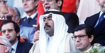 Durante el partido entre Kuwait y Francia del Mundial de España 1982, se dio el único caso en el que un gol fue anulado por los reclamos de un aficionado. Alain Giresse había anotado el cuarto tanto de ‘Les Bleus’ pero los kuwatíes alegaron haber escuchado un silbatazo de la tribuna que les distrajo. El principe Fahad Al-Amed, hermano del emir de Kuwait, exhortó desde el palco que su selección abandonara el partido y después bajó a discutir la decisión de dar por válido el gol. Al final, el tanto de Giresse fue borrado de los registros. 