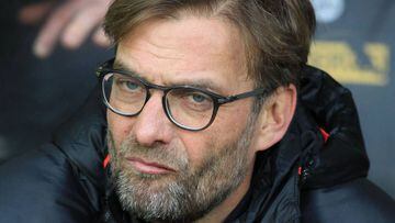 Liverpool&#039;s German manager Jurgen Klopp looks on ahead of the English Premier League football match between Hull City and Liverpool