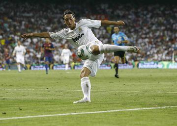 El mediocentro alemán vistió la camiseta del Real Madrid entre 2010 y 2014. Jugó un total de 159 partidos marcando 27 goles. Dio 81 pases de gol y recibió 15 tarjetas amarillas y 2 rojas. 