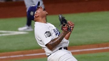 MLB on X: Julio Urías is the first NL pitcher in five years to win 20  games!  / X