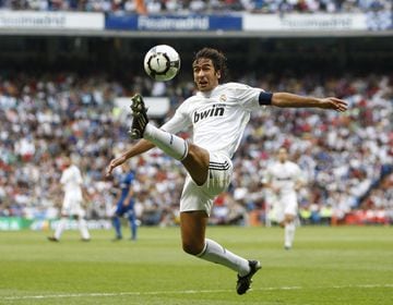 One of the club's greatest legends left for Schalke 04 in 2010 . The club wanted to hold a simple press conference for Raúl to say his farewells. But the pressure of the fans who approached the Bernabéu to see their idol for the last time caused them to o
