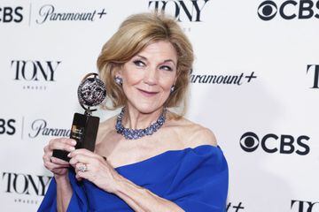 Victoria Clark poses with the award for Best Performance by an Actress in a Leading Role in a Musical for "Kimberly Akimbo" at the 76th Annual Tony Awards in New York City, U.S., June 11, 2023. REUTERS/Amr Alfiky