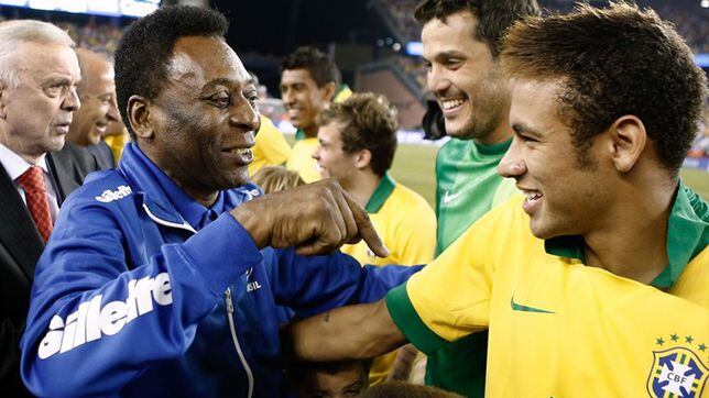 Neymar le pide a su padre que lo represente en el velatorio de Pelé 