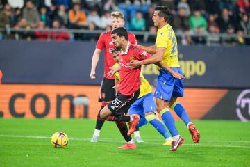 07/12/22 PARTIDO AMISTOSO CADIZ - MANCHESTER UNITED LUIS HERNANDEZ