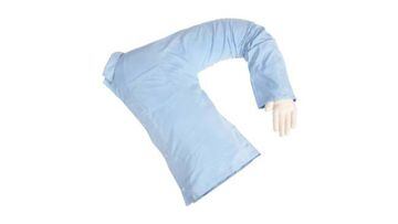 Una almohada para sentirse acompañado y tener todo el espacio de la cama a la vez
