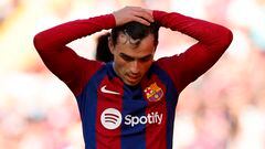 Resignación del centrocampista del Barcelona durante el duelo frente al Rayo Vallecano.