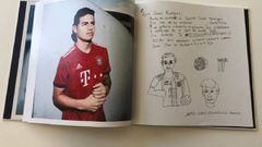 James recibe libro especial en la previa del Bayern-Liverpool