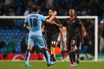 Manchester City cedió importantes puntos tras igualar 1-1 en casa ante Roma.