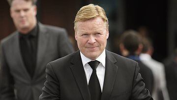 Barcelona contact Pochettino after Koeman rejects role