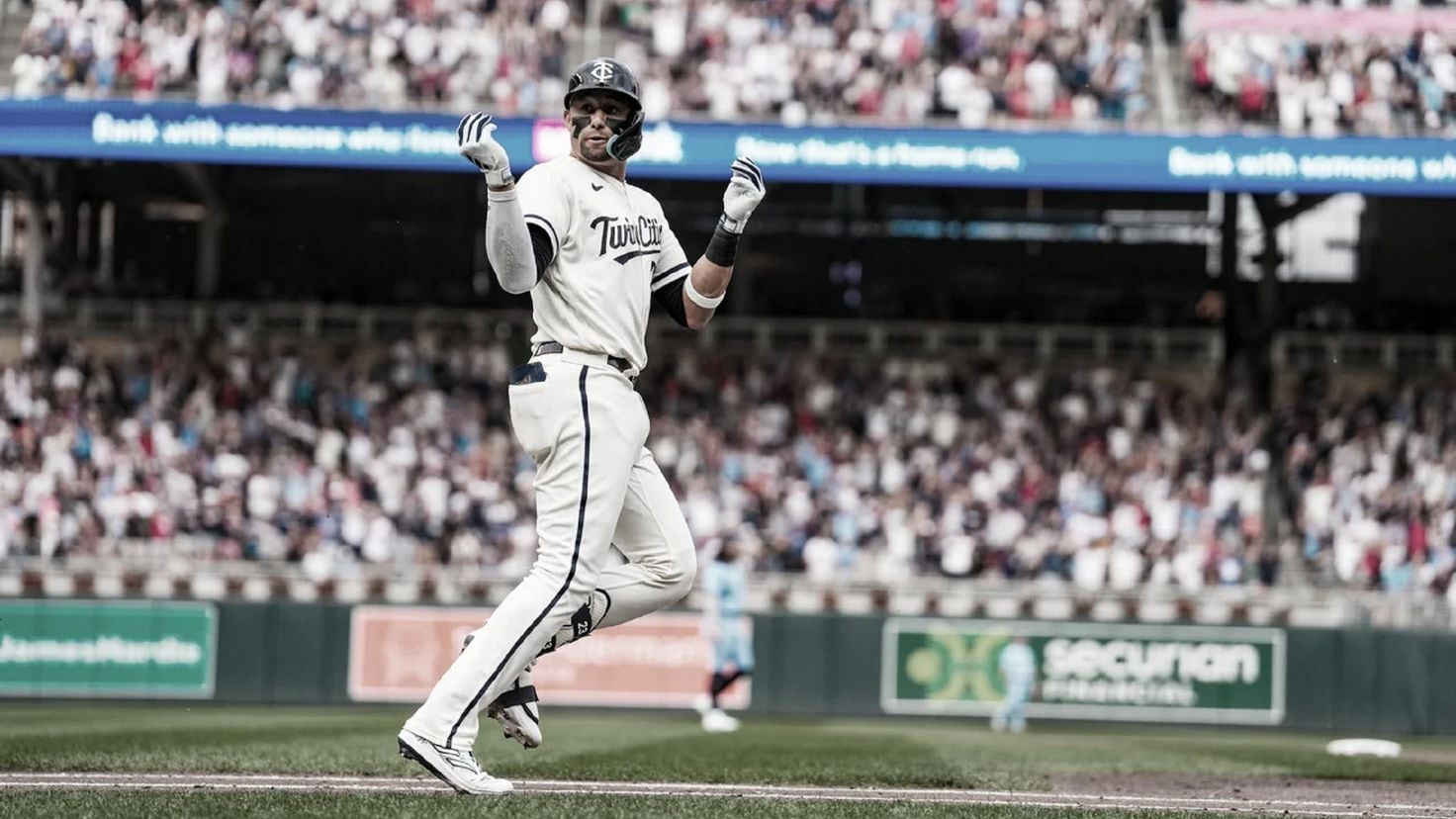 Twins will play Blue Jays in wild-card series at Target Field