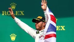 Lewis Hamilton en el podio del GP de Canad&aacute; 2017. 