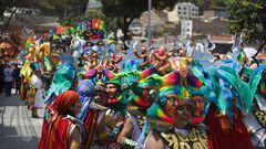 Carnaval de Negros y Blancos 2024: artistas, cartelera, programación y horarios hoy, 2 de enero