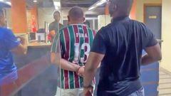 “El Foka”, jefe del narco de una favela de Río de Janeiro, Brasil, es detenido en el mítico estadio Maracaná mientras miraba un partido de fútbol.