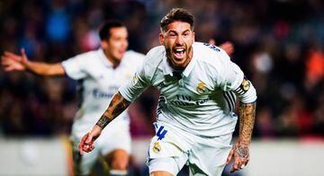 Sergio Ramos of Real Madrid celebrates after scoring an equalising goal for his team during the La Liga match between FC Barcelona and Real Madrid CF at Camp Nou stadium on December 03,