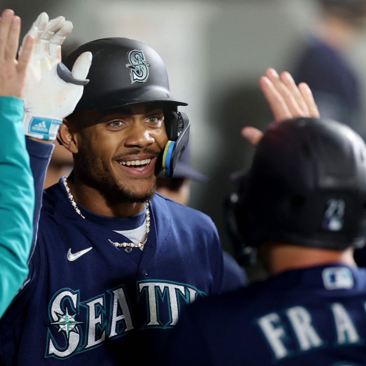 Julio Rodriguez, Mariners aim to stay hot vs. Astros