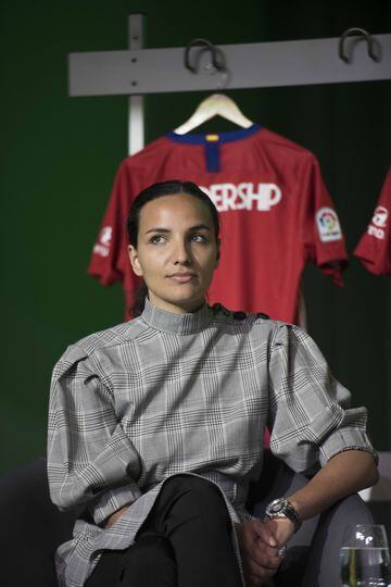 Sonia Souid,Agent sportif FFF, CSM Sport & Entertainment en la mesa redonda: La toma de decisiones en el fútbol - El papel de la mujer. 