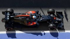 McLaren Honda's Spanish driver Fernando Alonso drives during the first practice session at the Circuit de Catalunya on May 13, 2016 in Montmelo on the outskirts of Barcelona ahead of the Spanish Formula One Grand Prix  PUBLICADA 26/05/16 NA MA28 4COL