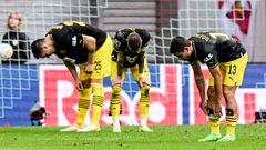 Leipzig (Germany), 10/09/2022.- Dortmund players reacts after losing the German Bundesliga soccer match between RB Leipzig and Borussia Dortmund in Leipzig, Germany, 10 September 2022. (Alemania, Rusia) EFE/EPA/FILIP SINGER CONDITIONS - ATTENTION: The DFL regulations prohibit any use of photographs as image sequences and/or quasi-video.

