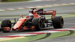 GRA649. MONTMEL&Oacute; (BARCELONA), 08/03/2017.- El piloto espa&ntilde;ol de McLaren, Fernando Alonso, durante la segunda jornada de la segunda tanda de entrenamientos oficiales de pretemporada en el Circuito de Barcelona-Catalu&ntilde;a. EFE/Toni Albir