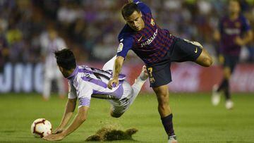 Javi Moyano and Philippe Coutinho clash the last time Barcelona and Vallodolid met in August.