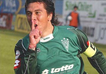 El 'Huevo' fue campeón en 2001 y marcó 68 veces con la camiseta de Wanderers.