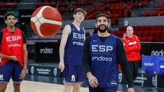 El base Ricky Rubio participa en un entrenamiento de la selección española de baloncesto en el pabellón Príncipe Felipe de Zaragoza este martes para preparar el partido del jueves contra Letonia en la primera ventana de clasificación para el próximo Eurobasket 2025.