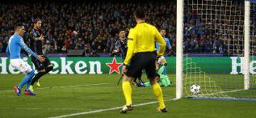 Ramos looks on as Mertens opens the scoring in San Paolo.