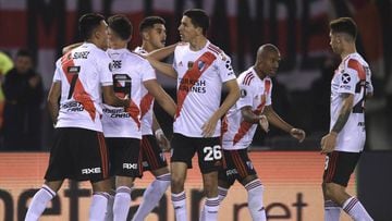 BUENOS AIRES, ARGENTINA - AUGUST 22: Rafael Borre of River Plate celebrates with teammates after scoring the second goal of his team via penalty during a match between River Plate and Cerro Porte&Ograve;o as part of Quarter Finals of Copa CONMEBOL Libertadores 2019 at Estadio Monumental Antonio Vespucio Liberti on August 22, 2019 in Buenos Aires, Argentina. (Photo by Marcelo Endelli/Getty Images)