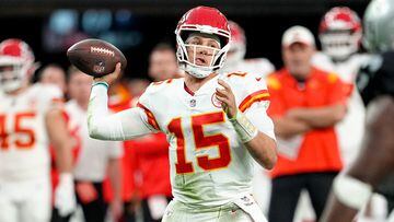 LAS VEGAS, NEVADA - JANUARY 07: Patrick Mahomes #15 of the Kansas City Chiefs throws a pass against the Las Vegas Raiders during the first half of the game at Allegiant Stadium on January 07, 2023 in Las Vegas, Nevada.   Jeff Bottari/Getty Images/AFP (Photo by Jeff Bottari / GETTY IMAGES NORTH AMERICA / Getty Images via AFP)