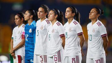 Jugadoras de la Selección Mexicana antes del partido contra Estados Unidos.