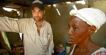 Robbie Williams en su viaje a Haití en 2010.