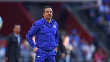 ¿Quién es Joaquín Moreno?, el entrenador de Cruz Azul tras el despido del “Tuca”