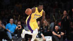 LOS ANGELES, CA - NOVEMBER 21: Julius Randle #30 of the Los Angeles Lakers dribbles upcourt during the second half of a game against the Chicago Bulls at Staples Center on November 21, 2017 in Los Angeles, California. NOTE TO USER: User expressly acknowledges and agrees that, by downloading and or using this photograph, User is consenting to the terms and conditions of the Getty Images License Agreement.   Sean M. Haffey/Getty Images/AFP == FOR NEWSPAPERS, INTERNET, TELCOS &amp; TELEVISION USE ONLY ==