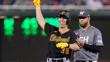 Maggi gets 1st big league hit for Pittsburgh Pirates after 13