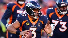 DENVER, COLORADO - DECEMBER 11: Russell Wilson #3 of the Denver Broncos looks to throw the ball during the first half against the Kansas City Chiefs at Empower Field At Mile High on December 11, 2022 in Denver, Colorado.   Jamie Schwaberow/Getty Images/AFP (Photo by Jamie Schwaberow / GETTY IMAGES NORTH AMERICA / Getty Images via AFP)
