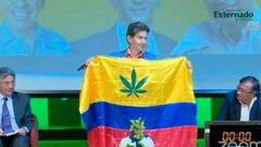 El candidato Luis Pérez en debate en la Universidad Externado sacó a relucir una de las propuestas más polémicas: cambiar la bandera de Colombia.