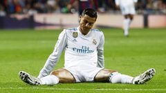 Cristiano se queda abatido despu&eacute;s de una ocasi&oacute;n fallada esta temporada. Su deseo es abandonar el Madrid y eso le est&aacute; afectando en el campo.