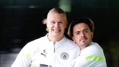 MANCHESTER, ENGLAND - OCTOBER 04: Erling Haaland and Jack Grealish of Manchester City pose during a training session ahead of their UEFA Champions League group G match against FC Copenhagen at Etihad Stadium on October 04, 2022 in Manchester, England. (Photo by Matt McNulty - Manchester City/Manchester City FC via Getty Images)