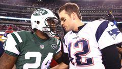 EAST RUTHERFORD, NJ - NOVEMBER 27: (L-R) Darrelle Revis #24 of the New York Jets talks with Tom Brady #12 of the New England Patriots after their game at MetLife Stadium on November 27, 2016 in East Rutherford, New Jersey. The New England Patriots defeated the New York Jets with a score of 22 to 17.   Al Bello/Getty Images/AFP == FOR NEWSPAPERS, INTERNET, TELCOS &amp; TELEVISION USE ONLY ==
