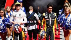 AUSTIN, TX - OCTOBER 22: Nico Hulkenberg of Germany and Renault Sport F1 and Carlos Sainz of Spain and Renault Sport F1 walk to the grid before the United States Formula One Grand Prix at Circuit of The Americas on October 22, 2017 in Austin, Texas.   Mark Thompson/Getty Images/AFP == FOR NEWSPAPERS, INTERNET, TELCOS &amp; TELEVISION USE ONLY ==