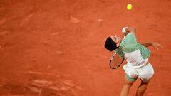 Martínez levanta dos bolas de partido y Andreeva se estrenará en Roland Garros