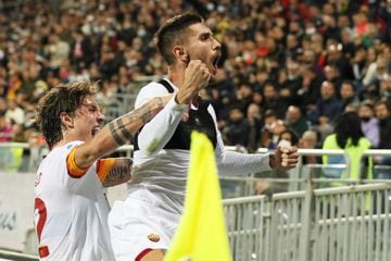 Pellegrini celebrando el gol de la victoria ante el Cagliari