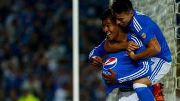 Yuli&aacute;n Mej&iacute;a marca su segundo gol con la camiseta de Millonarios en la temporada.
