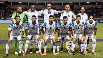 Nicaragua&#039;s national football team players pose for pictures before their CONCACAF Gold Cup 2019 football match against Costa Rica, at the National Stadium in San Jose, Costa Rica, on June 16, 2019. (Photo by Ezequiel BECERRA / AFP)