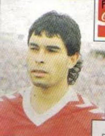 Juan Castillo pertenecía a Temuco. Estuvo en Bolivia 1997 y jugó 17’ ante Ecuador y 24’ ante Paraguay.
