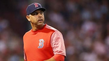 El manager de los Red Sox fue suspendido por un a&ntilde;o debido a su participaci&oacute;n en el esquema de robo de se&ntilde;as de los Astros en 2017.