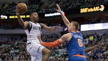 Jan 7, 2018; Dallas, TX, USA; Dallas Mavericks guard Dennis Smith Jr. (1) drives to the basket against New York Knicks forward Kristaps Porzingis (6) during the first quarter at the American Airlines Center. Mandatory Credit: Jerome Miron-USA TODAY Sports